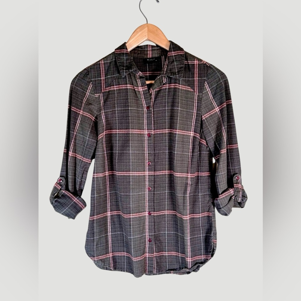 VILA Women’s Button-Down Shirt - Picture 2 of 8
